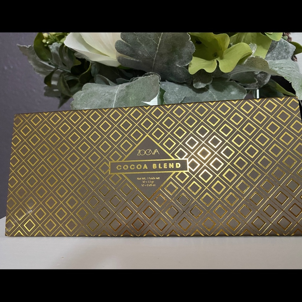 Zoeva Cocoa Blend Eyeshadow Pallet